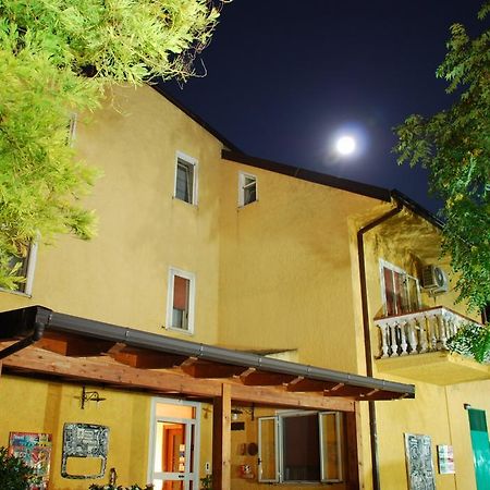 Bed And Breakfast Pieffe Фрашинето Экстерьер фото